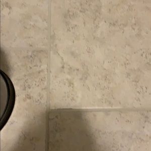 Meet your Posher, Ernesto